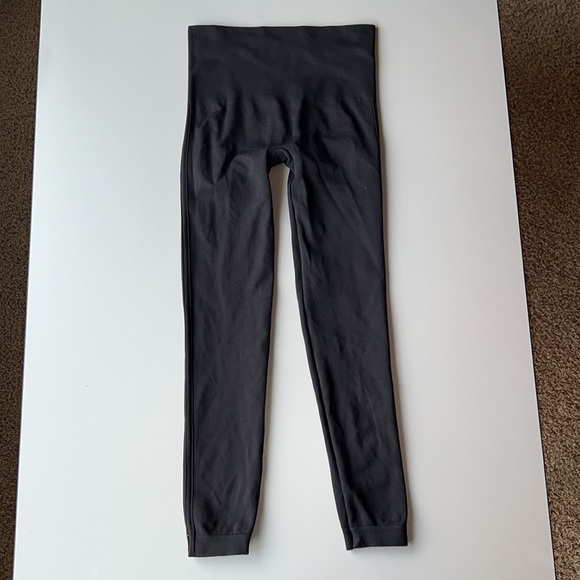 Spanx Leggings - Picture 4 of 4